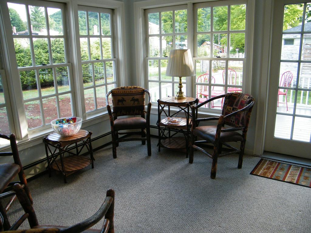 The Bond 1786 Inn (Adults Only) Warrensburg المظهر الخارجي الصورة