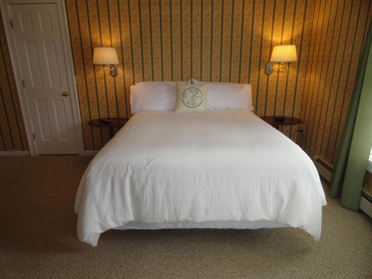 The Bond 1786 Inn (Adults Only) Warrensburg الغرفة الصورة