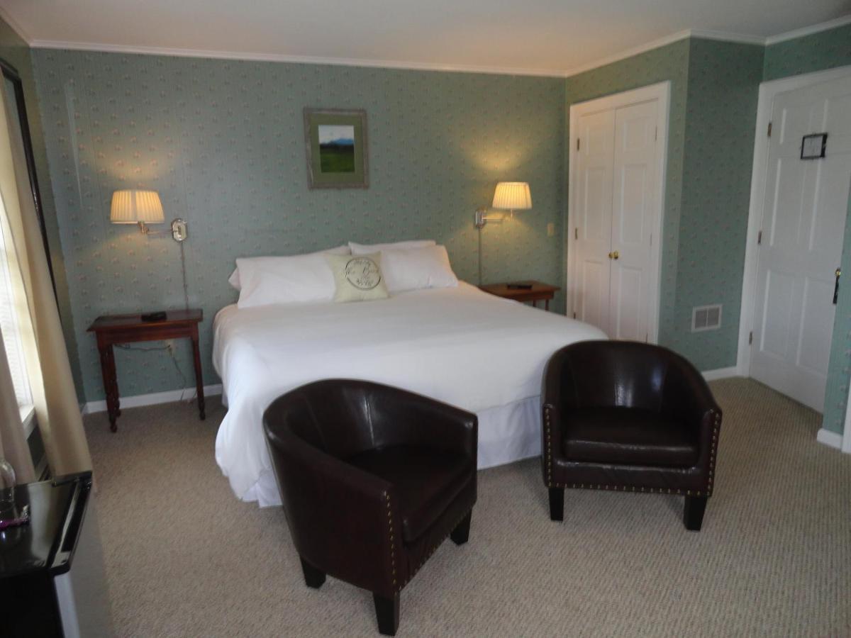 The Bond 1786 Inn (Adults Only) Warrensburg الغرفة الصورة
