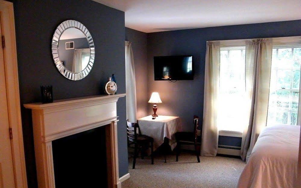 The Bond 1786 Inn (Adults Only) Warrensburg المظهر الخارجي الصورة